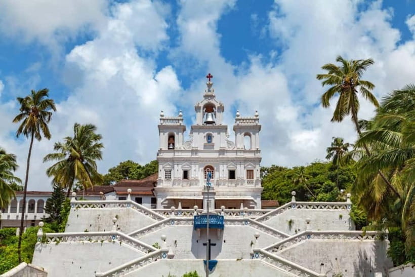 Explore the Old Panjim City: Guided Walking Tour by Foot - Altinho Hill’s Maruti Temple: the views earn the climb