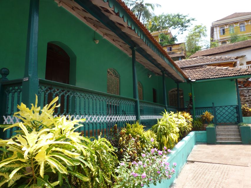 From Panaji: North Goa Guided Sightseeing Tour - Institute Menezes Braganza, Campal Houses, and Kala Academy