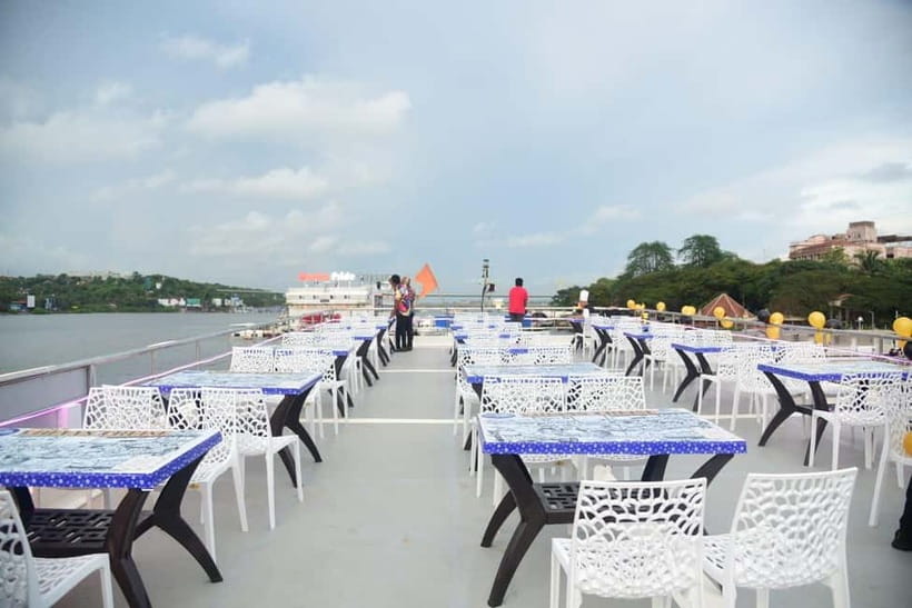 Goa: Triple Deck Family Dinner Cruise and Performances - Stepping Off at Floating Jetty Panjim (and Getting Oriented Fast)