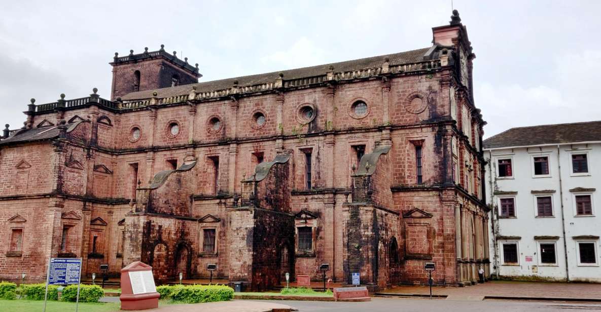 Old Goa: Walking Tour of Heritage Churches - Old Goa in 2.5 hours: a practical route through Portuguese power