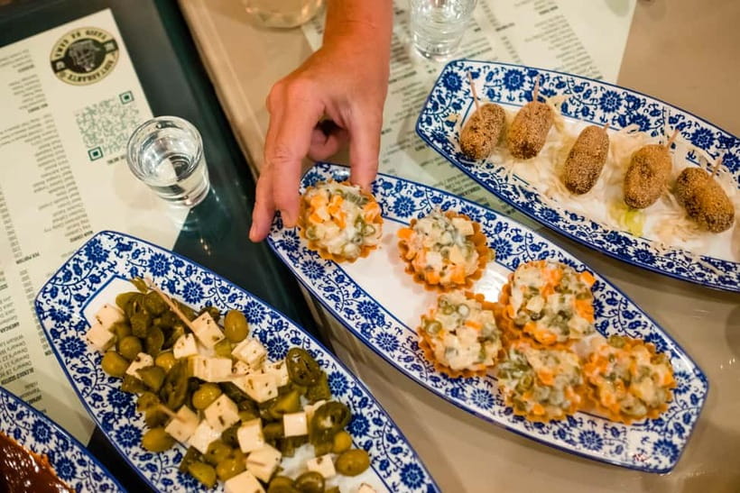 Panaji: Feni and Tapas Food Trail in Panjim - Why Panjim’s Feni Trail Feels Like a Pub Crawl With Real Stories