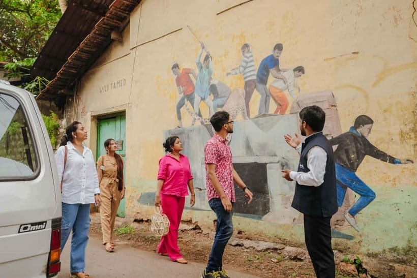 Panaji: Heritage Walking Tour in Fontainhas Latin Quarter - Group size, guide personality, and why it changes the experience